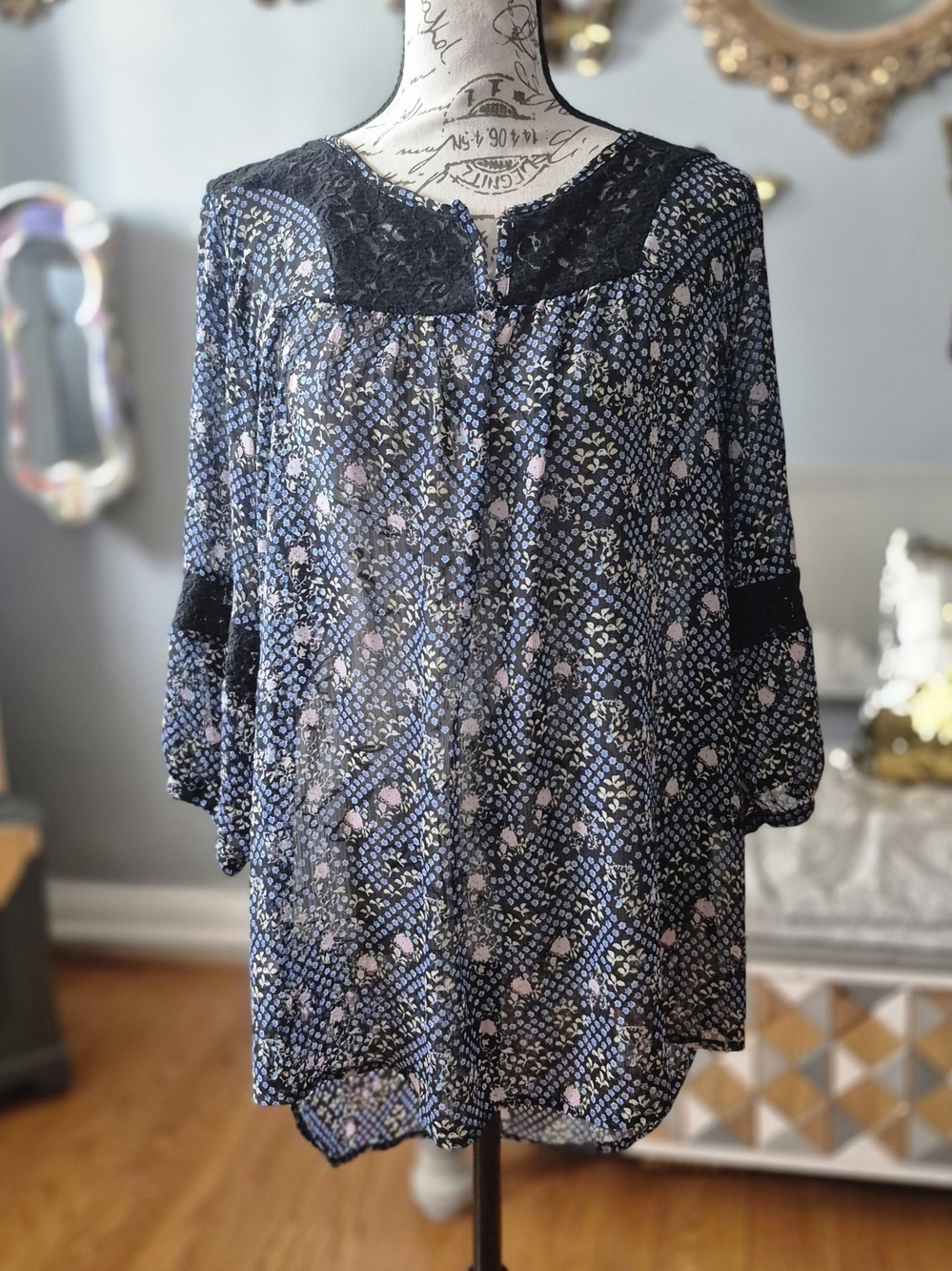 Mossimo Supply Co. Boho Navy Floral Peasant Blouse with Black Lace Large